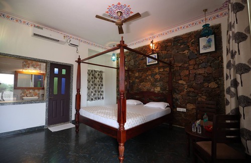 Sirohi Hotel | Yash Veer Resort