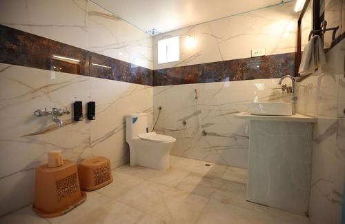 Sirohi Hotel | Yash Veer Resort