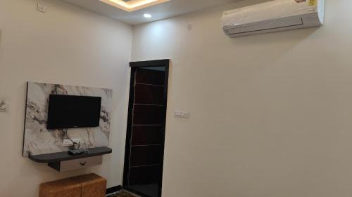 Maheshwar Hotel | Yashomati Hotel