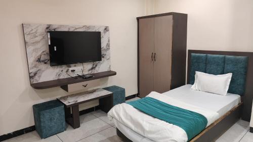 Maheshwar Hotel | Yashomati Hotel