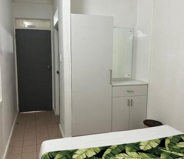 Nadi Bed & Breakfast | Yatu Lau Transit Hotel