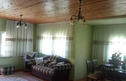 Macka House | Yeşil bahçe