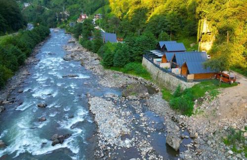 Cayirduzu Ski Chalet | Yeşil Doğa Suit Bungalov