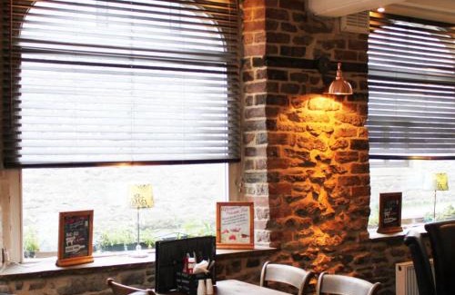 Castleton Hotel | Ye Olde Nags Head