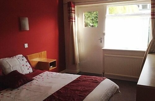 Holme-on-Spalding-Moor Hotel | Ye Olde Red Lion