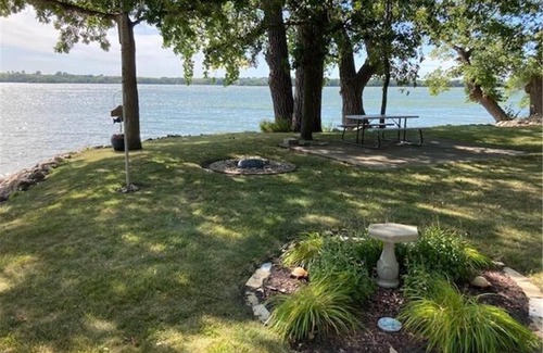Ortonville Cabin | Year round cabin on level lot with dock