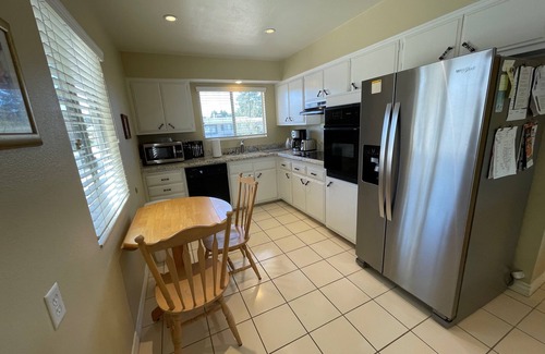 Sun City House | Year-Round Paradise: Walk to Golf, Markets & Restaurants-A 55+ Community