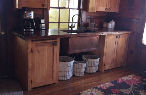Long Lake Cabin | Year Round 'Winter Lodge'.a 6 Bedroom Historic Adirondack Retreat