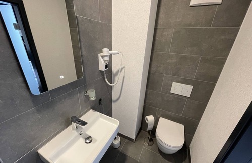 Guenzburg Hotel | Yebs Hotel