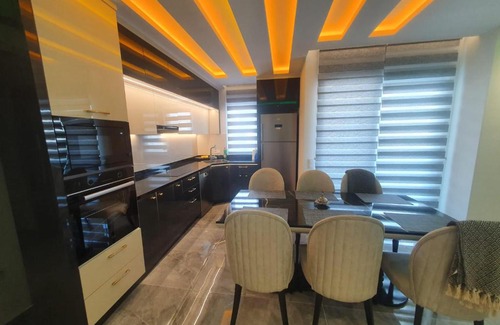 Kargicak Apartment | Yekta Kingdom Trade Center apartment 1+1 Luxury