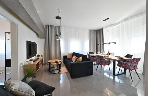 Nordstadt Apartment | Yello Homes - Luxus Loft für bis zu 7 Personen nähe Airport & Messe, Tischfußball & Whirlpool