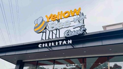 Kramat Jati Resort | Yellow Bee Resort Cililitan