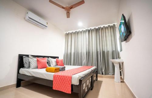 Kondapur Hotel | Yellow Bells Signature HITEC City