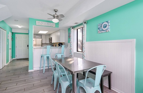 Midtown Ocean City House | Yellow Bird 7 - A 3 Level Townhome in the Heart of Ocean City, MD!
