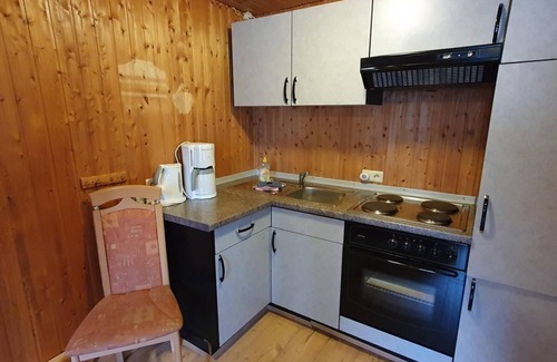 Ilmenau Apartment | Yellow bungalow 317 weekly package 14 nights - Naturcamp Meyersgrund -