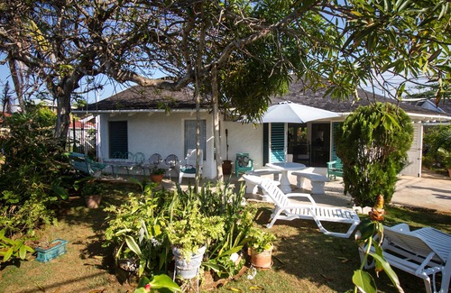 Silver Sands Villa | Yellow Canary Beach Villa