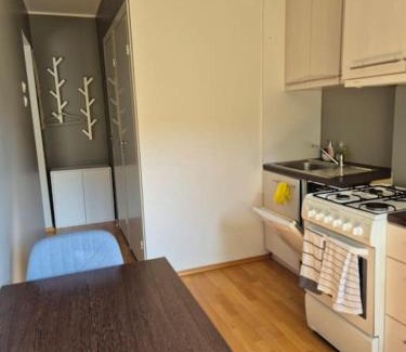 Mustamae Apartment | Yellow cozy apartment