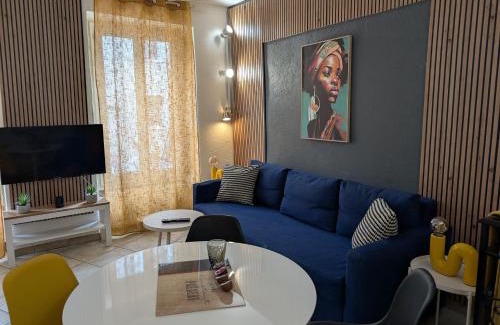 Gex Apartment | Yellow Dream Corner Gex