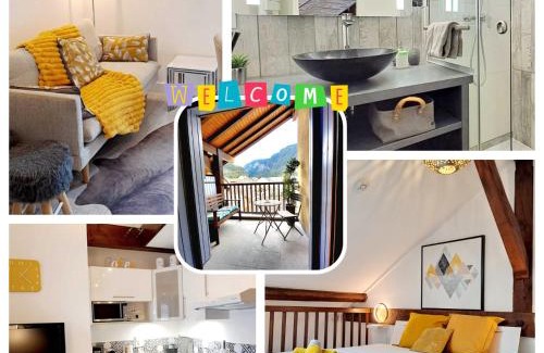 Cluses Apartment | Yellow Home-by So'SerenityHome-balcon vue montagne-mezzanine