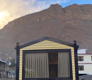 Kaza Hotel | YELLOW HOTELS & COTTAGES