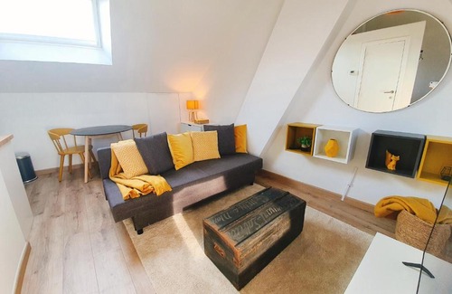 Nimy Apartment | Yellow Studio