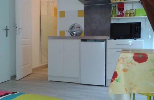 Curemonte Apartment | - Yellow Studio -