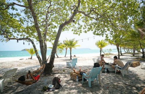 Koh Rong Hostel | Yellow Sun Koh Rong