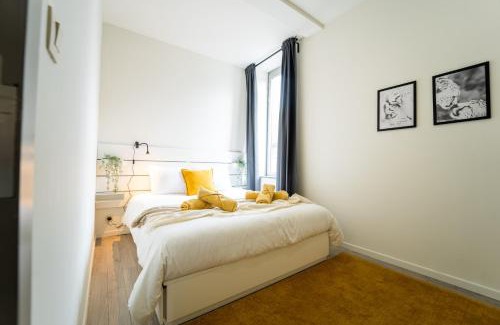 Nimy Apartment | Yellow Two