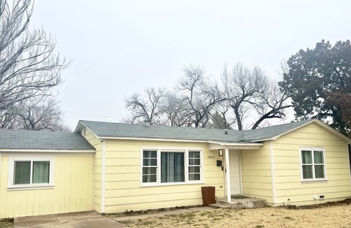 Lubbock House | Yellowhouse- Great location in the Medical District