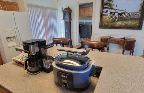 Gardiner House | Yellowstone Riverside 3 Bedrooms 2.5 Bathroom Home with Panoramic Park Views