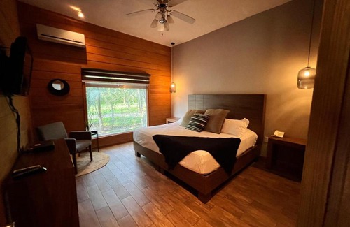 La Laguna Hotel | Yemaya Club