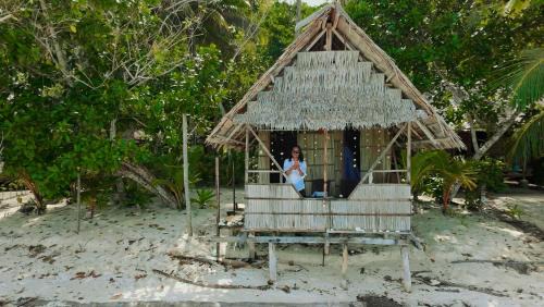 Raja Ampat House | Yenanas Paradise Homestay