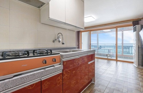 Yeongdeok House | Yeongdeok Blue Ocean Tourist Pension