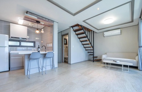 Hwajeong House | Yeosu Baraboda Ocean View Pension