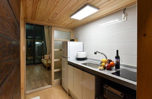 Yeosu House | Yeosu Chunghong Pension