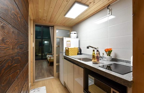 Yeosu House | Yeosu Chunghong Pension