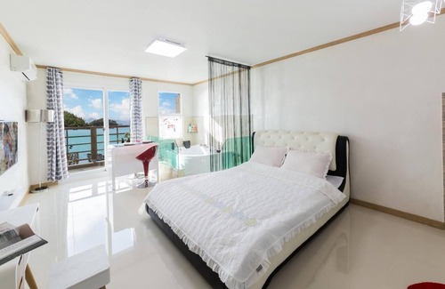 Dolsan-eup House | Yeosu Dolsanmaru Pension