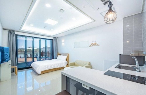 Dolsan-eup House | Yeosu K Park Pension