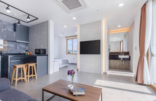 Dolsan-eup House | Yeosu La Pause Pension