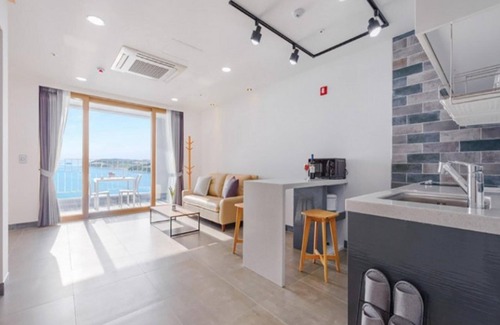 Dolsan-eup House | Yeosu La Pause Pension