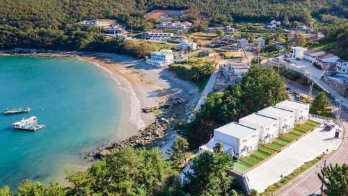Dolsan-eup House | Yeosu Nukim Poolvilla