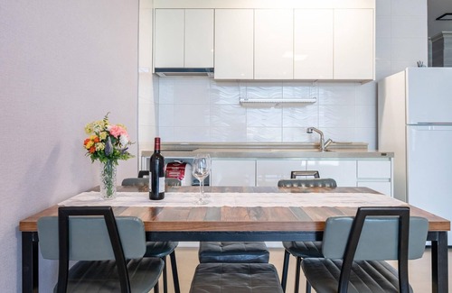 Hwajeong House | Yeosu Wayo Ocean View Pension