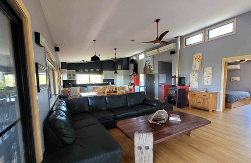 Adelaide Park Other | Yeppoon · Farm, stables, 22 acres, paddocks, pool, Firepit