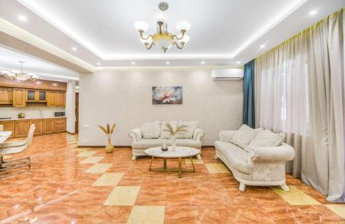 Kentron Apartment | Yerevan heart on Northern Avenue 11