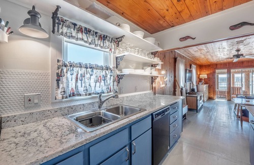 North Carolina Coast House | Yes Dear | Beachfront, Amazing Views!