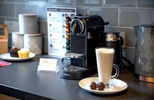 Rowley Regis House | Yew Tree House Contractor/Family home Free Netflix Fast WiFi near Dudley/Birmingham