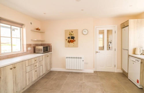Ballindaggan House | YEW TREE HOUSE, pet friendly in Enniscorthy, County Wexford