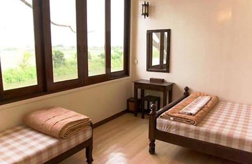 Racha Thewa Hostel | YHA Bangkok Airport
