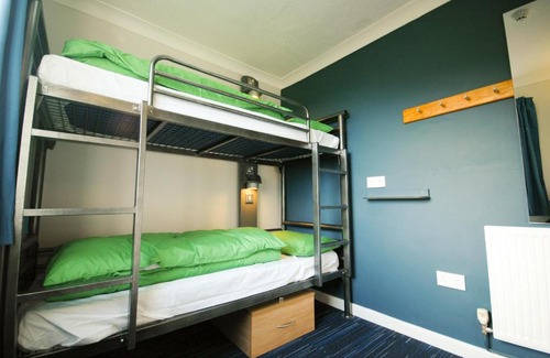 Cardigan Hostel | YHA Poppit Sands