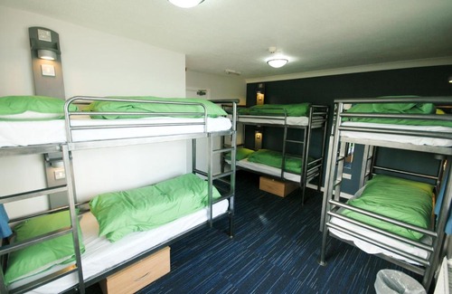 Cardigan Hostel | YHA Poppit Sands